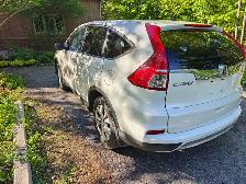 Selling 2016 Honda crv Awd - Photo 6