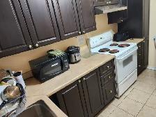 Clean, furnished rooms available now, only 5 min. walk to UoW - Photo 4