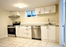Barrie 2BR | Utilities & Laundry Included | Renovated - Photo 2