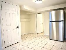 Barrie 2BR | Utilities & Laundry Included | Renovated - Photo 3