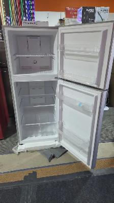 Frigidaire 10 cu. ft. Refrigerator - EFR1033-SS - Photo 2