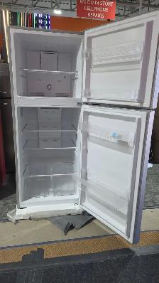 Frigidaire 10 cu. ft. Refrigerator - EFR1033-SS - Photo 3