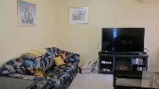 Modern 1-Bed Furnished Basement Suite in Rocky Ridge, NW Calgary - Photo 3