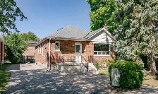 4 bedroom house in downtown Brampton!!
