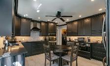 4 bedroom house in downtown Brampton!! - Photo 2