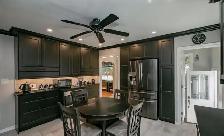4 bedroom house in downtown Brampton!! - Photo 3