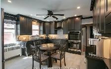 4 bedroom house in downtown Brampton!! - Photo 4