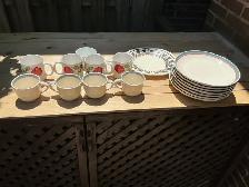 Dinnerware Set: Apple Mugs, Cream Mugs & Plates !