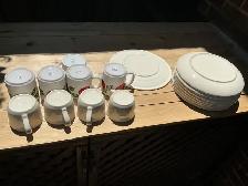 Dinnerware Set: Apple Mugs, Cream Mugs & Plates ! - Photo 5