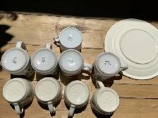 Dinnerware Set: Apple Mugs, Cream Mugs & Plates ! - Photo 6