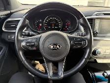 2017 Kia Sorento| Clean Carfax | Low Mileage | All Wheel Drive | - Photo 16