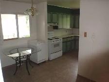 Just beside U of M,  3 bedrooms whole house for rent - Photo 2