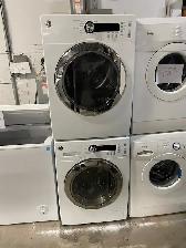 Mini laveuse sécheuse frontales blanches 24'' GE (remis a neuf)