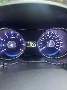 2013 Hyundai Sonata Limited – Panoramic Sunroof – Accident Free - Photo 5