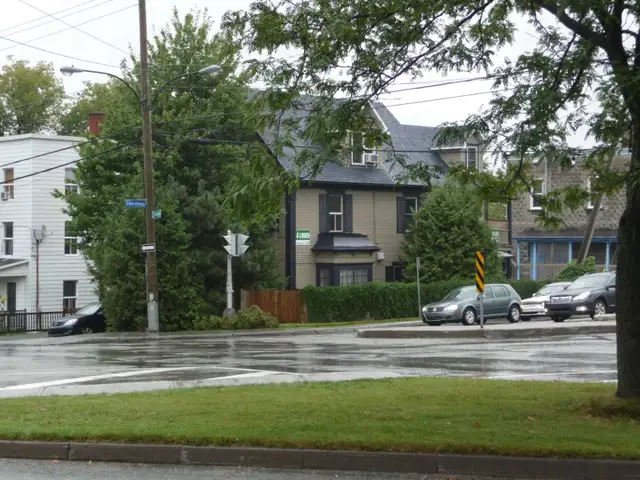 VIEUX NORD GRAND 4 1/2 À LOUER