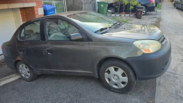 Toyota Echo manuelle 2005