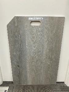 8mm vinyl flooring $1.99/sf - Photo 2