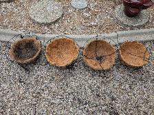 4 black metal hanging baskets with coconut coir - Photo 4