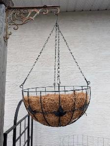 4 black metal hanging baskets with coconut coir - Photo 7