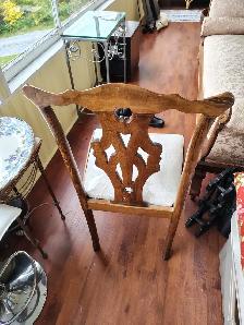 Antique chair - Photo 3