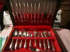 #22-72I   LADY HAMILTON silverware set for 8 - Photo 2