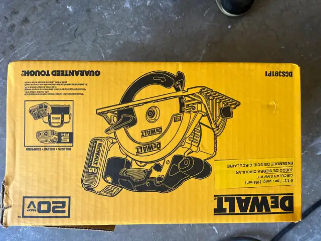 DeWalt 6 1/2 inch battery circular saw