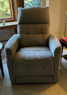 Power Lift Chair - Photo 2