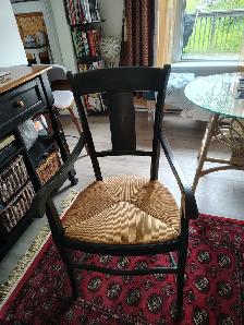 Stylish chair - Photo 2