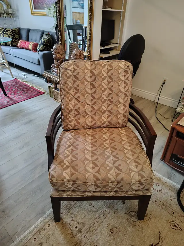 Lounging chair