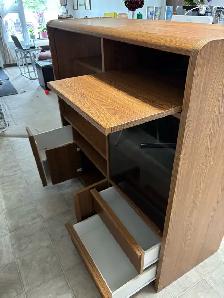 Entertainment Center - Photo 2