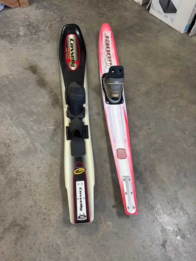 Waterskis Slalom