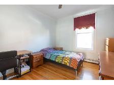 Grand 5 et demi à louer avec 3 chambres / 3 bedrooms apt - Verdu - Photo 4