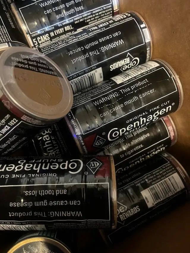 Free Skoal Metal Cans, Spring Promotion, Farmer's Green