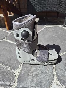 Aircast Boot Size X-Small (Children's Size) - Photo 3