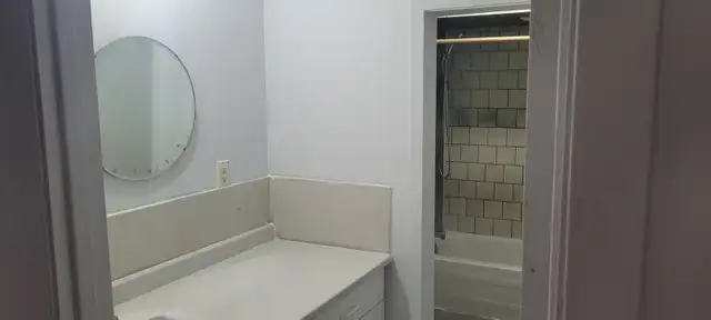 ELLIOT LAKE: 3 BR End Unit Townhouse