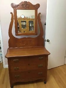 ANTIQUE DRESSER