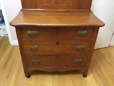 ANTIQUE DRESSER - Photo 2
