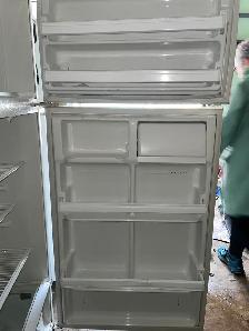 Frigidaire Refrigerator- used 30 inch - Photo 3