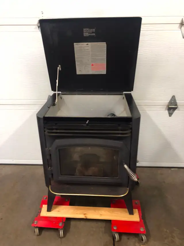 Pellet stove