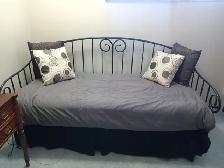 Day bed