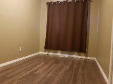 Beautiful Main Floor 3 bedroom and 2 bathroom for rent - Photo 7