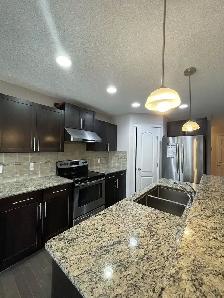 Gorgeous 3bedroom 2.5bathroom duplex for rent in Ambleside area - Photo 10