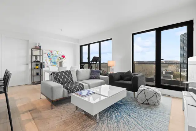 Splendide condo 3 cac et 2 sdb! Oasis de paix!