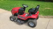 2008 Craftsman Riding Lawnmower - Photo 2