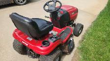 2008 Craftsman Riding Lawnmower - Photo 7