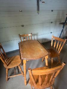 round foldable table   matching chairs X4 - Photo 2