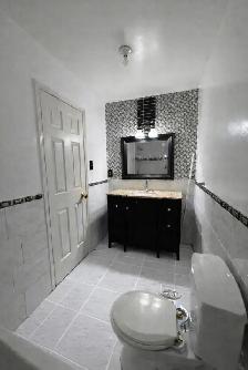 3 Beds, 1.5 Bath upper level house - Square One - Photo 6