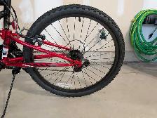 24 Inch Hyper Bicycle - Photo 8