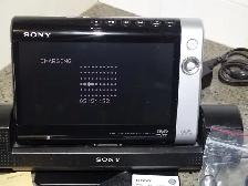 Sony D-VE7000S portable DVD/Cd player - Photo 3