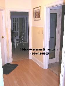 Small room, Keele / Dundas, 1st June. - Photo 5